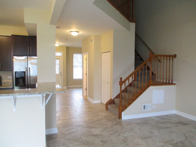 Building Photo - 1112 Estes Ct