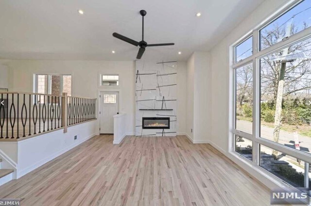 Building Photo - 520 6th St