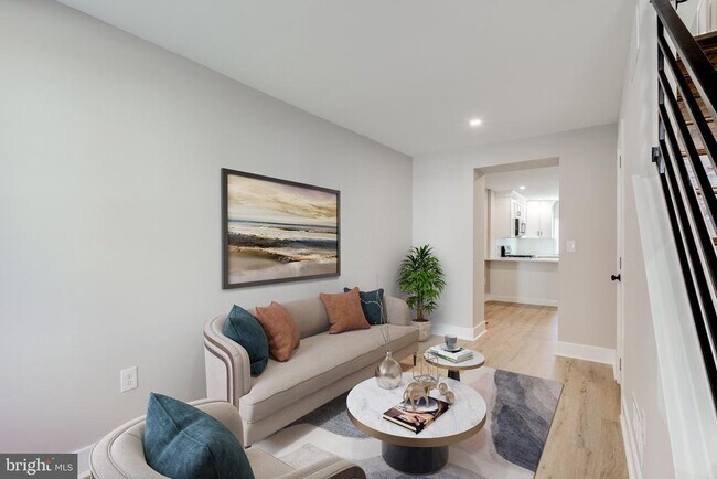 Foto del edificio - 369 E Hector St