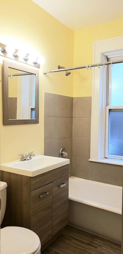 Foto principal - 4847 Baldwin St