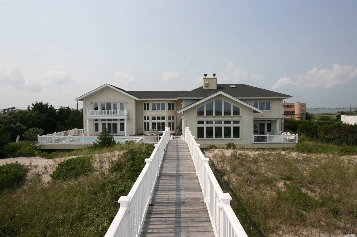 605 Dune Rd, Westhampton Beach, NY 11978 House for Rent in