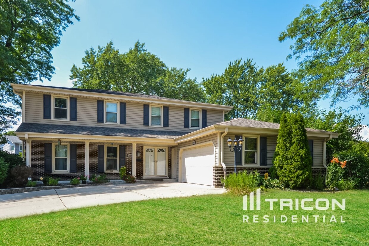 Foto principal - 840 N Williams Dr