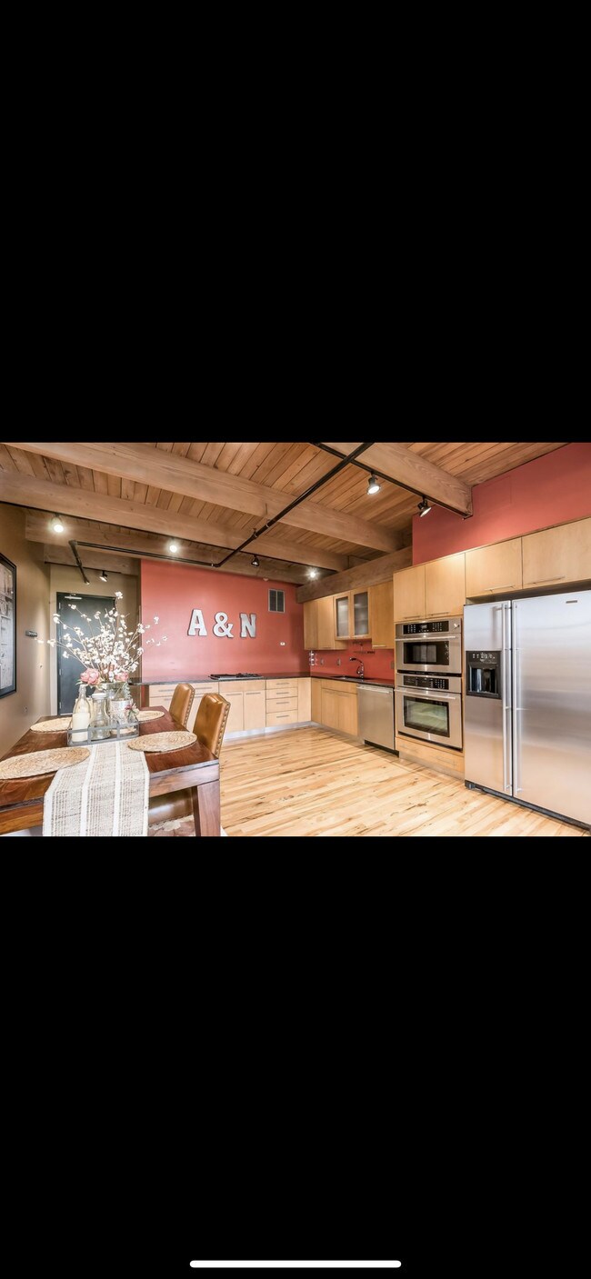 Building Photo - 448 W Nationwide Blvd