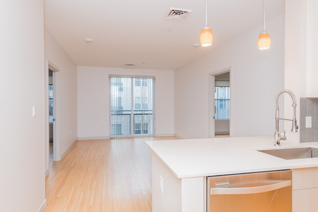 Building Photo - 292 D St
