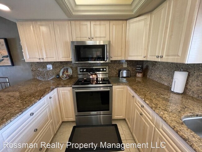 Foto del edificio - 2 br, 2 bath House - 4414 Spanker Ct #4B