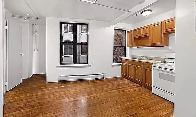 Building Photo - 375 Pleasant Avenue