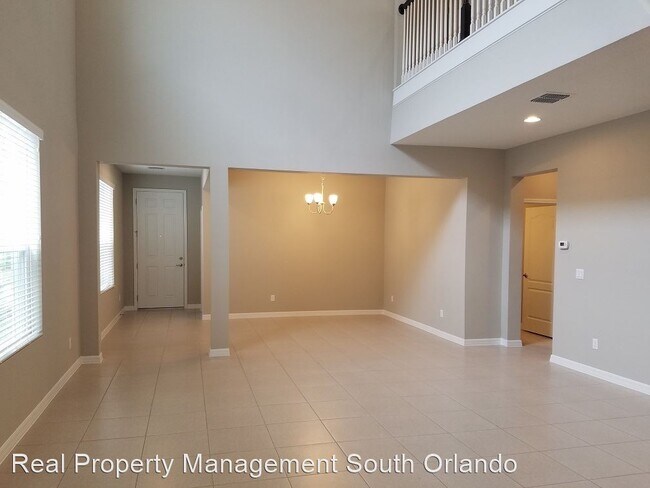 Building Photo - 4 br, 2.5 bath House - 5638 Thomas Square Dr