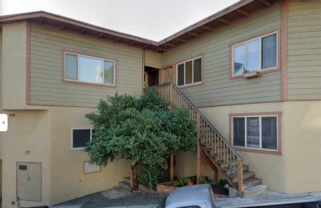 Building Photo - 1200 Cortland Ave