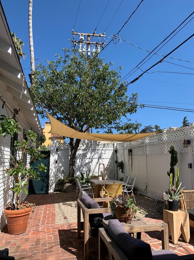 Side Yard - 1414 Idaho Ave