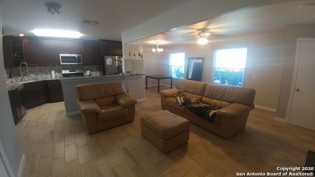 Foto del edificio - 4818 Cambray Dr