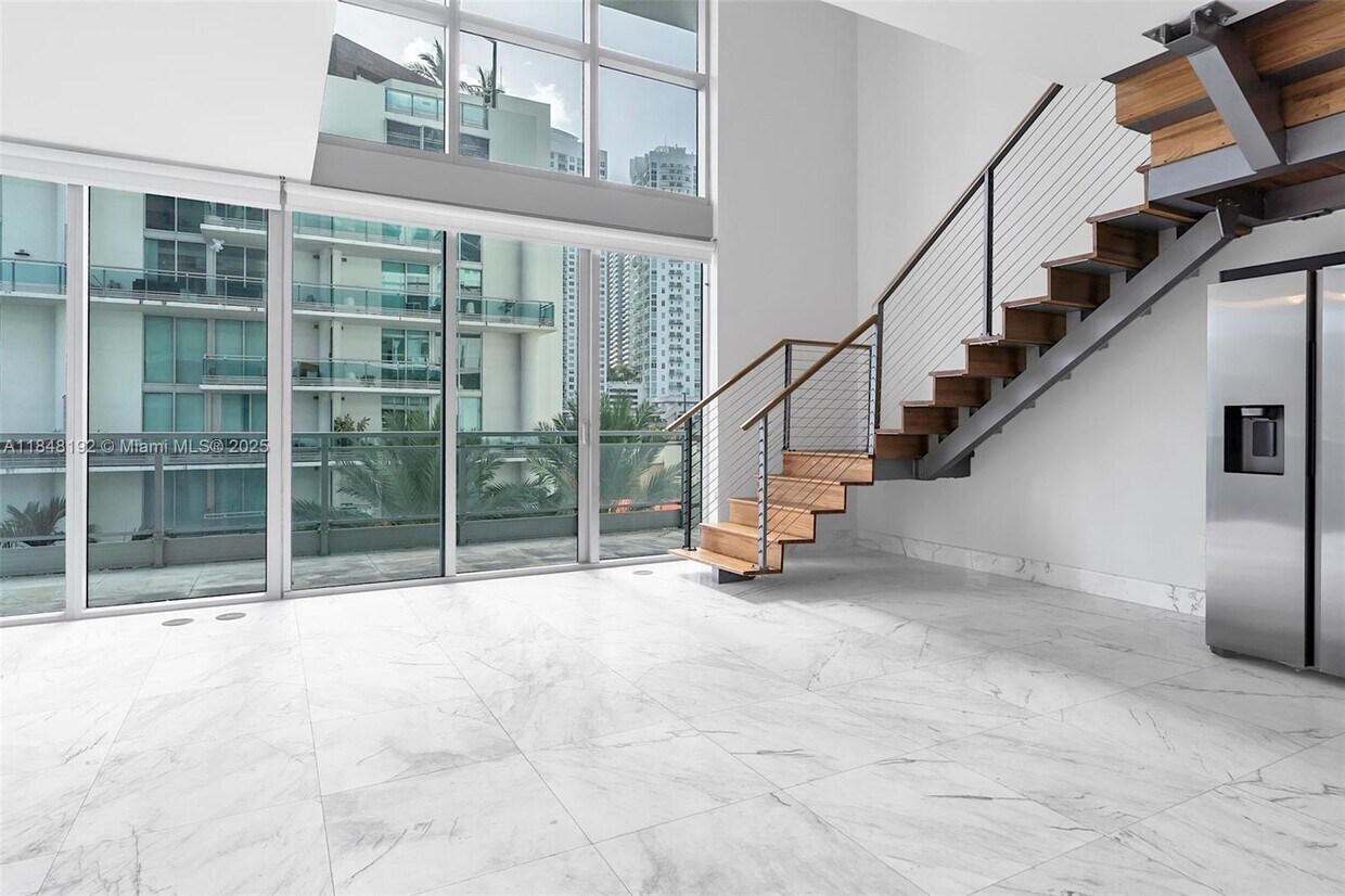 Foto principal - 90 SW 3rd St