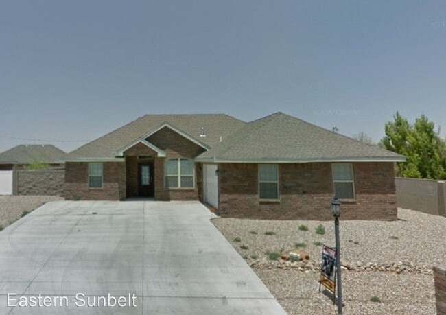 Building Photo - 3 br, 2 bath House - 2200 West University
