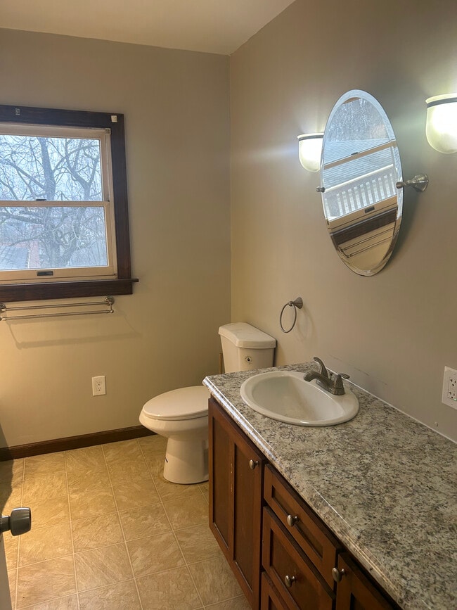 Foto del edificio - 335 S Lincoln Ave