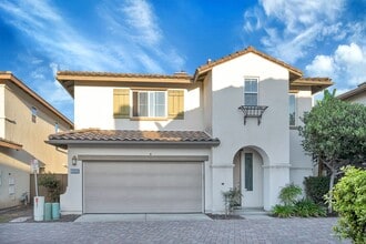 Building Photo - 10509 Hollingsworth Way