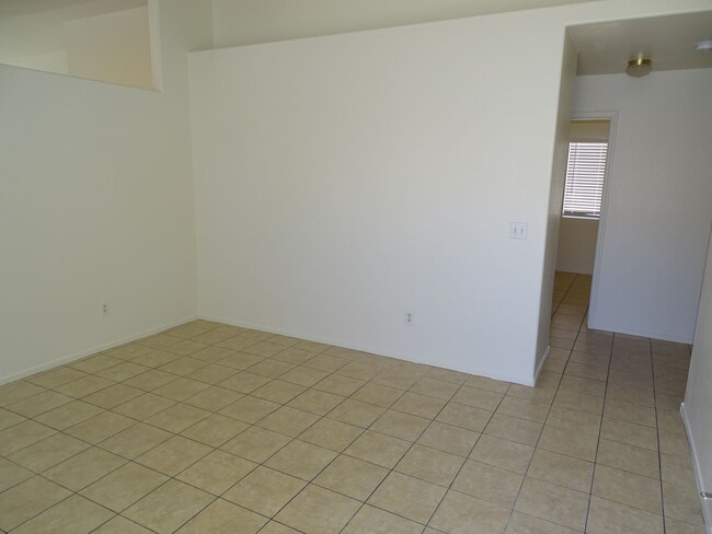 Building Photo - SINGLE STORY 3 BEDROOM HOME CONVENIENT TO NELLIS AFB