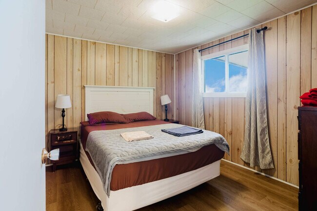 Building Photo - 100 Sand Bay Rd