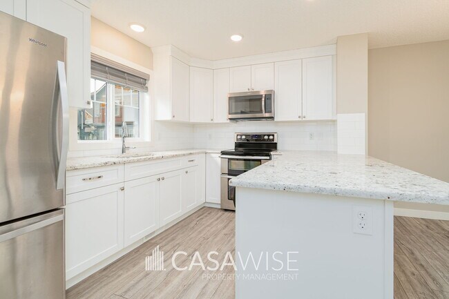 Photo du bâtiment - 1005-1005 Graydon Hill Blvd SW