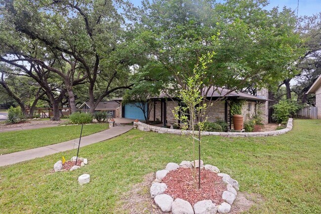Building Photo - 11505 Circle Bend Dr