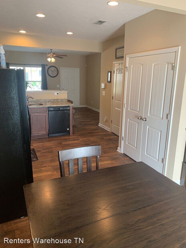 2 br, 2.5 bath House 1750 Sprucedale Drive House for Rent in Nashville, TN