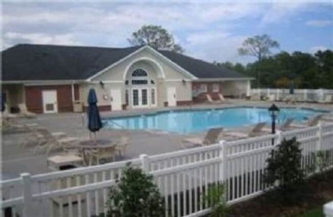 Building Photo - Furnished! Cozy one bedroom with large bedroom, walk in closet. Community ,pool and gym