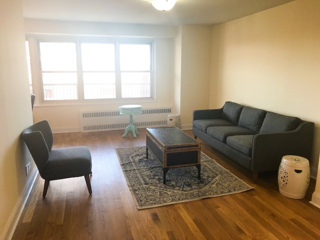 Foto principal - 123-33 83rd Ave