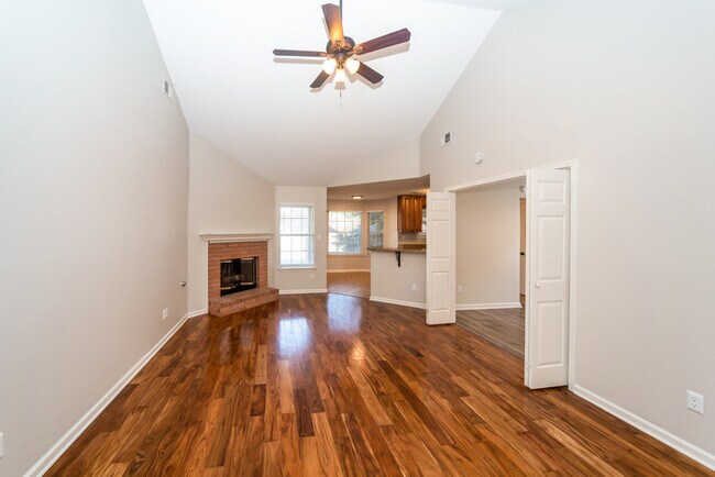 Foto del edificio - 1003 Coolidge Cove