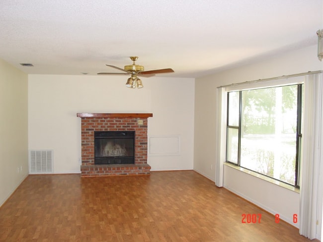 Building Photo - 4751 S Wind