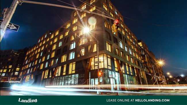 Building Photo - 123 Melrose St