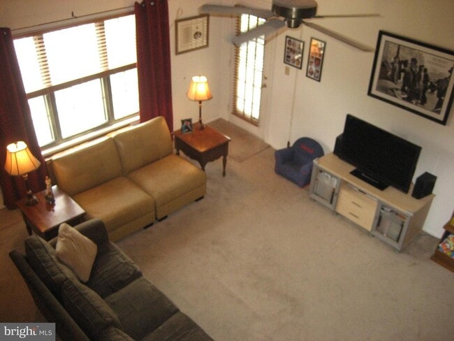 Building Photo - 298B Everly Ct
