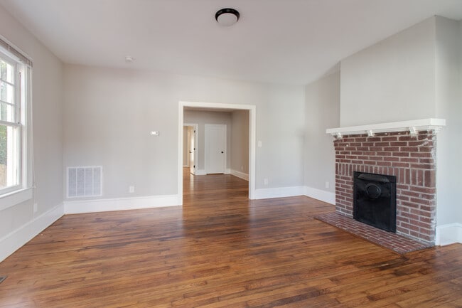 Photo - 915 Exum St (Durham, NC) Townhome