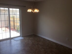 Building Photo - 4809 Garnet Way