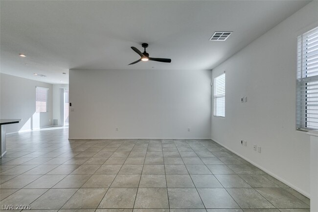 Building Photo - 1027 Huckburn Ave