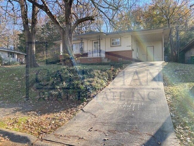 Building Photo - Updated 2 Bedroom Home in NLR