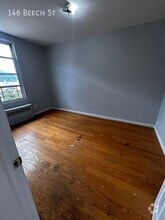 Building Photo - 146 Beech St