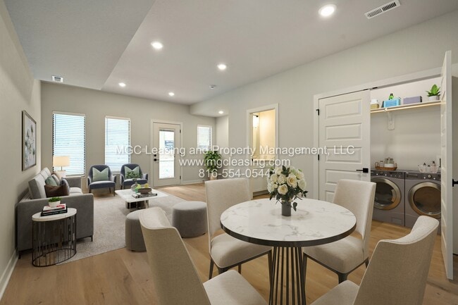 Building Photo - 232 Sumac Rd