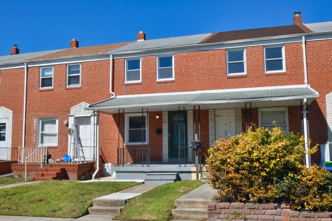 Building Photo - 2163 Graythorn Rd