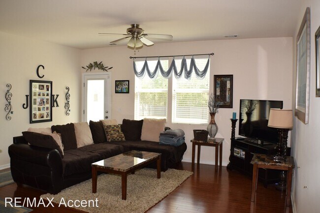 Foto del edificio - 4 br, 2.5 bath House - 164 Hamilton Grove ...