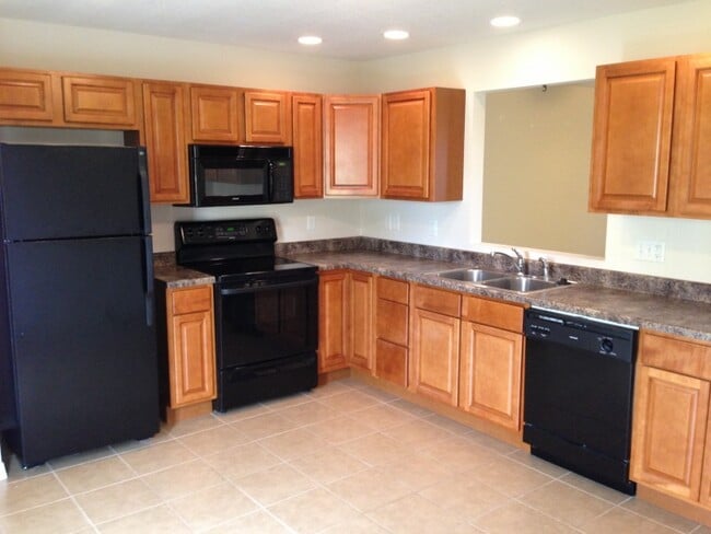 Building Photo - 3816 Balmoral Dr