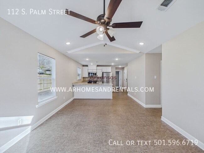 Foto del edificio - 112 S Palm St