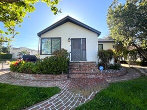 Building Photo - 4408 Ambs Dr