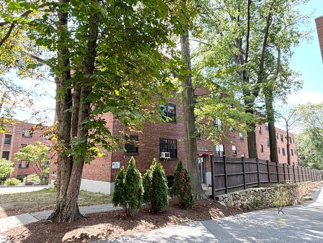 Foto del edificio - 48A Harvard Ave