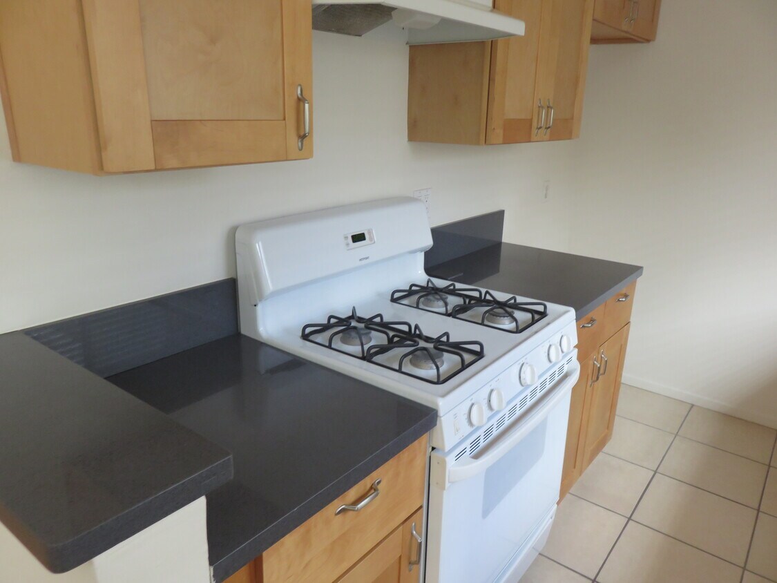 Foto principal - 4254 Laurel Canyon Blvd