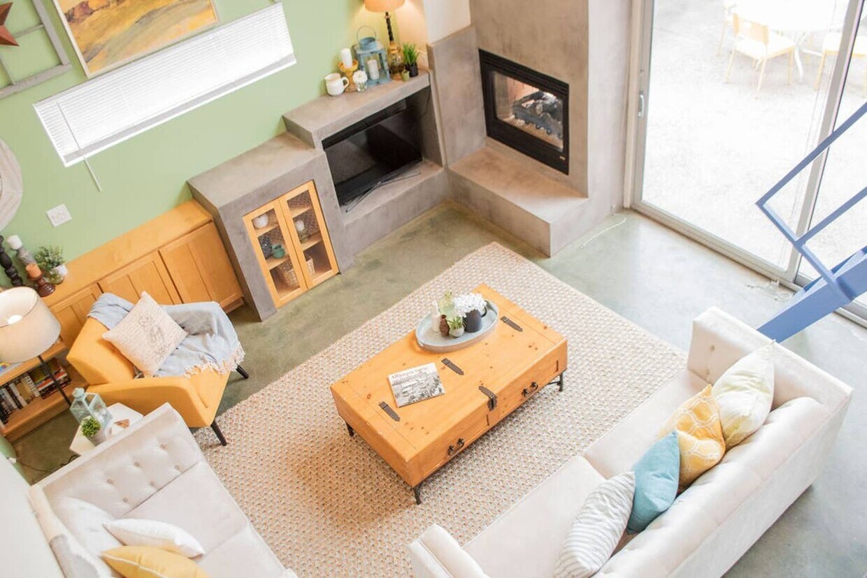 Foto principal - 811 Marquette Ave NW
