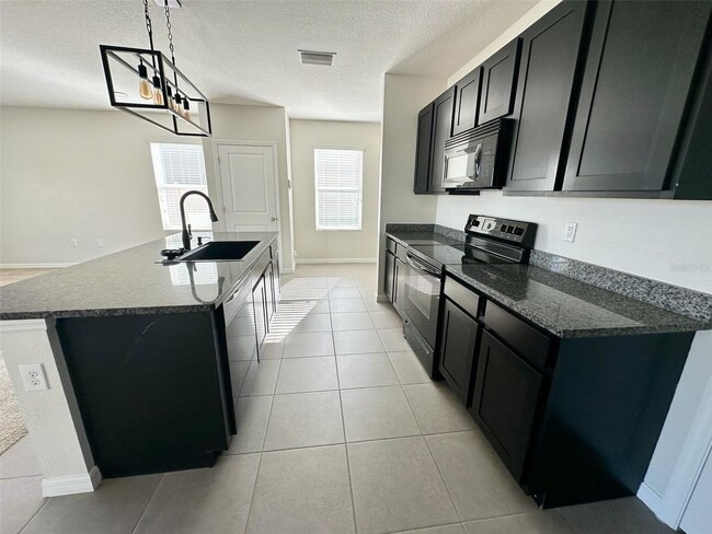 Building Photo - Epperson Rental