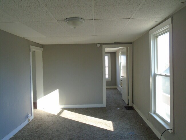 Building Photo - 519 N 24th St