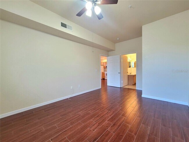 Building Photo - 4009 Venetian Bay Dr