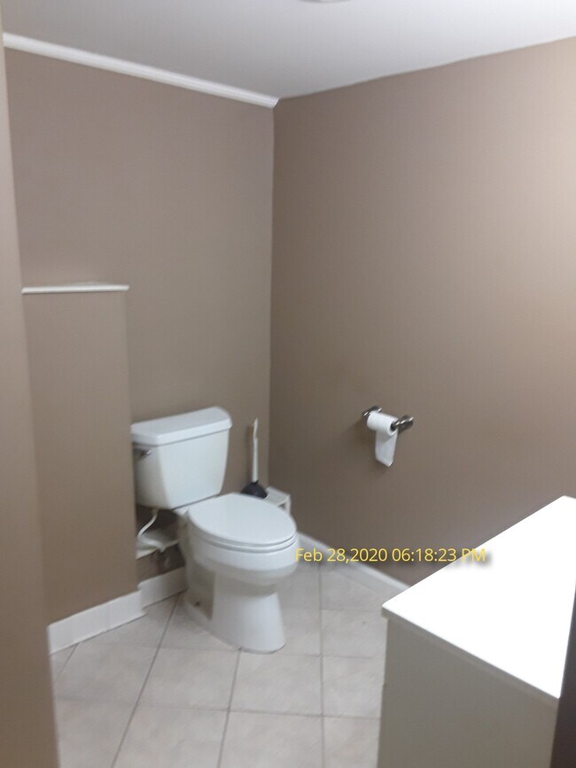 Foto del edificio - 307 Short Rd