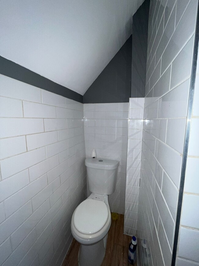 Foto del edificio - 176 Garfield Ave