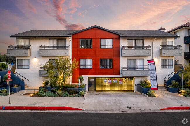 Edificio Alt - Campus Crossing Apartments