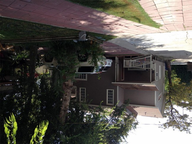 Building Photo - 9515 Sunnywood Dr